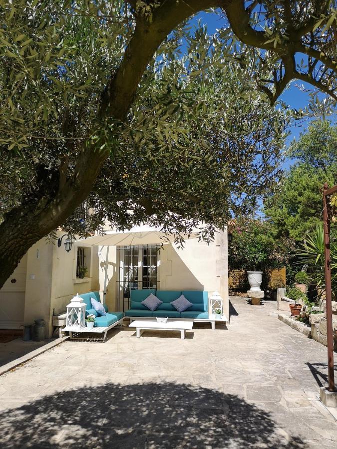 Le Mas Des Agapes Beaucaire  Dış mekan fotoğraf